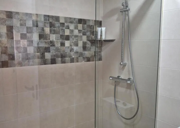 아파트 Alfa 33 Burgo